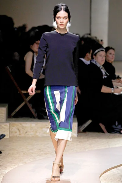 Look 27